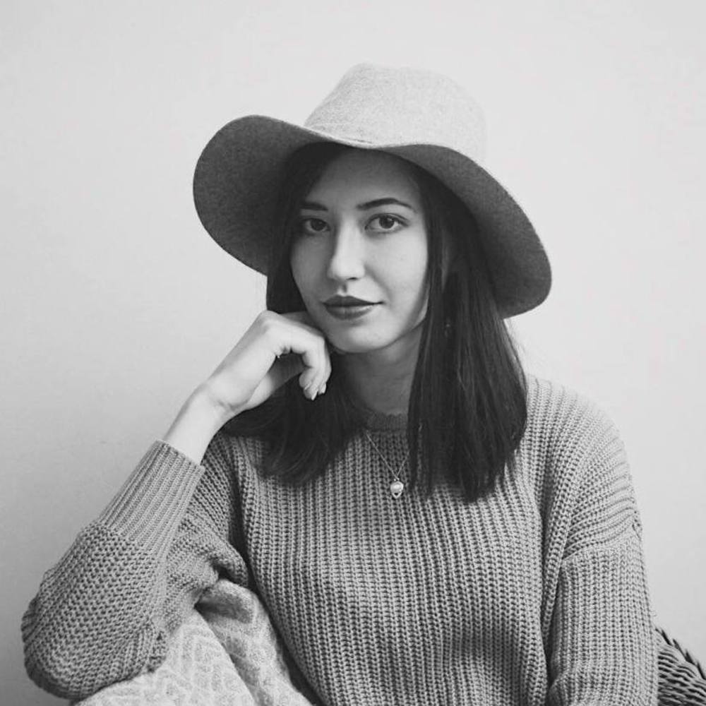 Meet your Posher, Alina